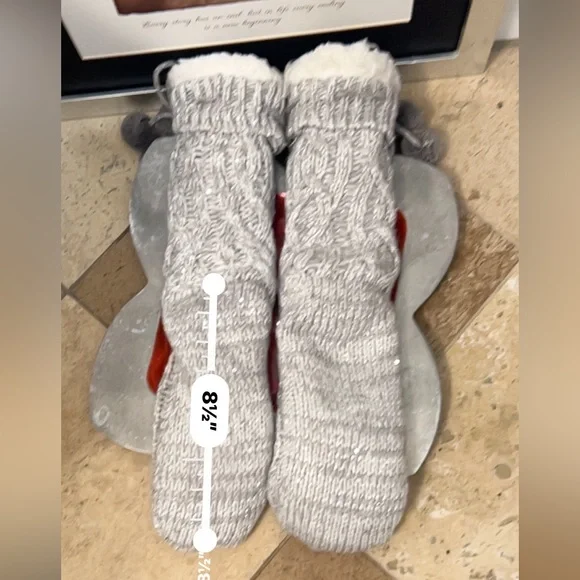 Cozy Gray/Cream Lined Slip On House/Lounge Slippers/Socks - Grip on Sole - Picture 4 of 11